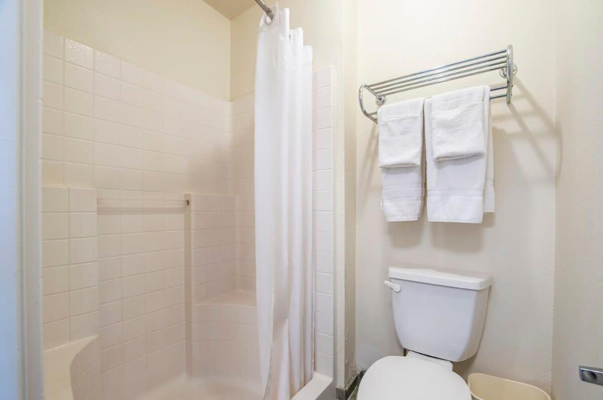 Sierra Vista Studio Apartment With Full Kitchen And King Bed Екстериор снимка