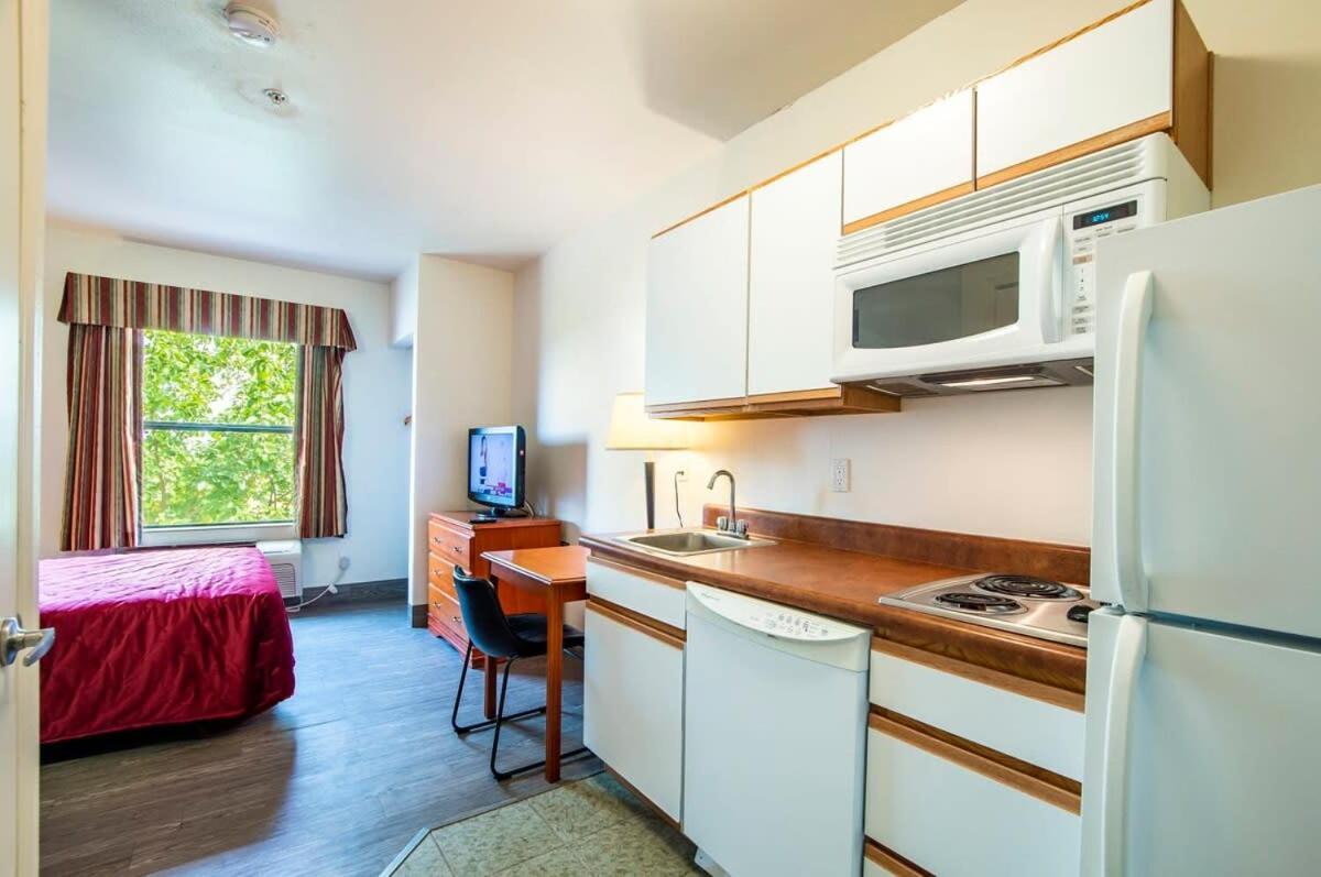 Sierra Vista Studio Apartment With Full Kitchen And King Bed Екстериор снимка